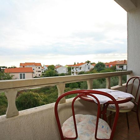 Apartment & Room Dinka, Krk Krk Town Εξωτερικό φωτογραφία